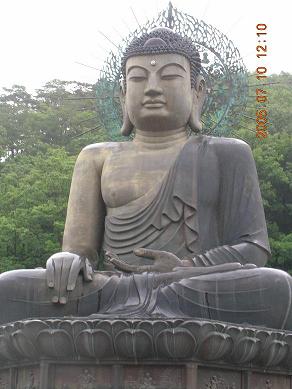 budhha statue at soraksu nat'nal park